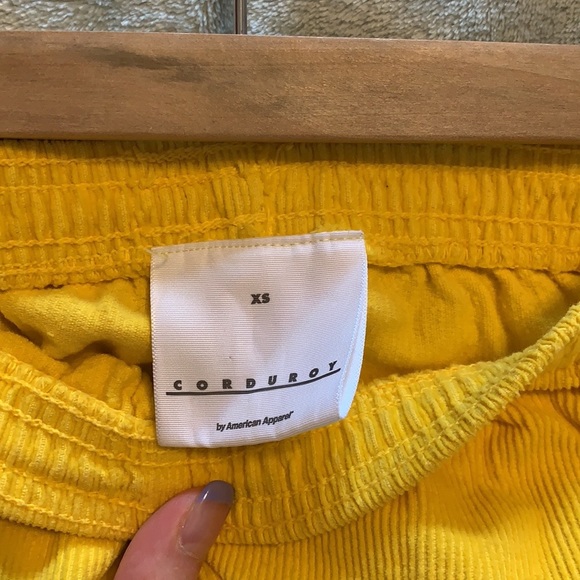 American apparel yellow curduroy shorts - Picture 2 of 5
